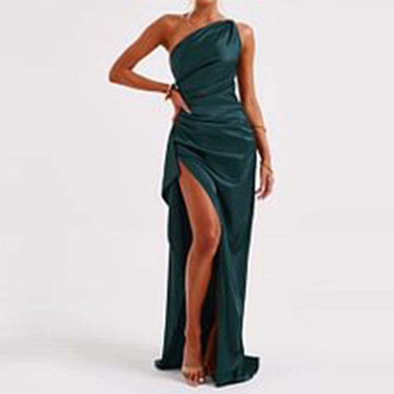 Vestido Sexy de Um Ombro com Fenda e Costas Abertas – Elegante, Ajustado e em Cetim para Mulheres